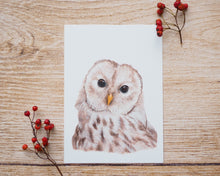 Laden Sie das Bild in den Galerie-Viewer, Kunstdruck / gedruckte Karte mit weiser Eule auf feinstem Cotton-Papier