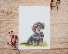 Laden Sie das Bild in den Galerie-Viewer, Kunstdruck / gedruckte Karte mit niedlichem Dackel auf feinstem Cotton-Papier
