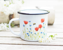Laden Sie das Bild in den Galerie-Viewer, Emailletasse "Schöne Mohnwiese"