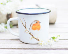 Laden Sie das Bild in den Galerie-Viewer, Emailletasse "Rotkehlchen im Frühling"