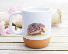 Laden Sie das Bild in den Galerie-Viewer, Große Tasse mit Korkboden "Niedlicher Igel"