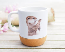 Laden Sie das Bild in den Galerie-Viewer, Große Tasse mit Korkboden "Kleiner Otter"