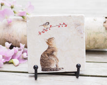 Laden Sie das Bild in den Galerie-Viewer, Antikmarmor-Fliese mit handgezeichnetem Tier- oder Blumenmotiv, dekorativ und einzigartig