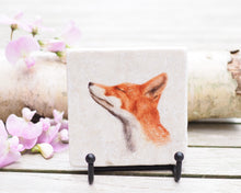 Laden Sie das Bild in den Galerie-Viewer, Bild auf Stein "Schnupperfuchs"