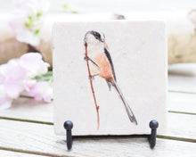 Laden Sie das Bild in den Galerie-Viewer, Antikmarmor-Fliese mit handgezeichnetem Tier- oder Blumenmotiv, dekorativ und einzigartig