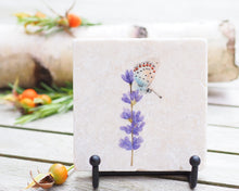 Laden Sie das Bild in den Galerie-Viewer, Bild auf Stein "Lavendel mit Schmetterling"
