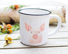 Laden Sie das Bild in den Galerie-Viewer, Keramiktasse mit Rand in Vintageoptik "Niedliches Schweinchen"