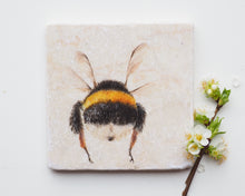 Laden Sie das Bild in den Galerie-Viewer, Bild auf Stein "Hummelpo"