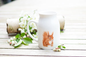 Milchkännchen/Vase "Quirliges Eichhörnchen"