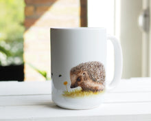 Laden Sie das Bild in den Galerie-Viewer, Große Teetasse "Kleiner Igel"