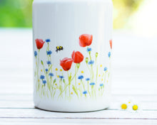 Laden Sie das Bild in den Galerie-Viewer, Vorratsdose aus Keramik mit Deckel "Leuchtende Mohnwiese"