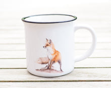 Laden Sie das Bild in den Galerie-Viewer, Keramiktasse mit Rand in Vintageoptik "Schlaue Füchsin"