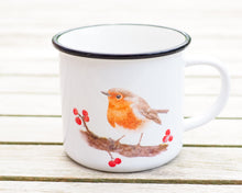 Laden Sie das Bild in den Galerie-Viewer, Keramiktasse mit Rand in Vintageoptik "Rotkehlchen mit Beeren"