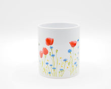 Laden Sie das Bild in den Galerie-Viewer, Feine Keramiktasse " Mohnwiese"