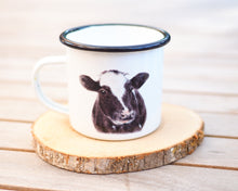 Laden Sie das Bild in den Galerie-Viewer, Emailletasse "Liebe Kuh"