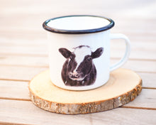 Laden Sie das Bild in den Galerie-Viewer, Emailletasse "Liebe Kuh"