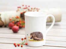 Laden Sie das Bild in den Galerie-Viewer, Porzellantasse "Niedlicher Igel"