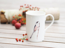 Laden Sie das Bild in den Galerie-Viewer, Porzellantasse "Feine Schwanzmeise"