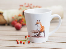 Laden Sie das Bild in den Galerie-Viewer, Konische Tasse "Schlaue Füchsin"