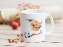 Laden Sie das Bild in den Galerie-Viewer, Feine Keramiktasse "Winziger Zaunkönig mit Beeren"