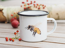 Laden Sie das Bild in den Galerie-Viewer, Emailletasse "Fleissige Biene"