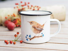 Laden Sie das Bild in den Galerie-Viewer, Emailletasse "Winziger Zaunkönig"