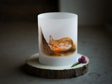 Laden Sie das Bild in den Galerie-Viewer, Windlicht Tischdeko "Schlafender Fuchs"