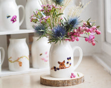 Laden Sie das Bild in den Galerie-Viewer, Vase Milchkännchen Maus