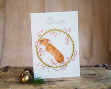 Laden Sie das Bild in den Galerie-Viewer, Weihnachtskarte "Witzige Klettermaus" auf feinstem Cotton-Papier