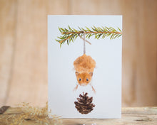 Laden Sie das Bild in den Galerie-Viewer, Weihnachtskarte Grußkarte auf feinem Cotton-Papier mit Tier- oder Blumenmotiv, liebevoll illustriert