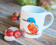 Laden Sie das Bild in den Galerie-Viewer, Kindertasse "Leuchtender Eisvogel"