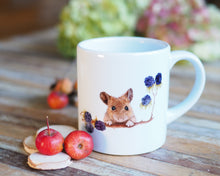 Laden Sie das Bild in den Galerie-Viewer, Kindertasse "Brombeermaus"