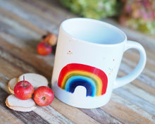 Laden Sie das Bild in den Galerie-Viewer, Kindertasse "Regenbogen"