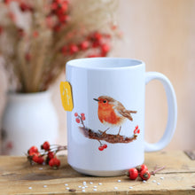 Laden Sie das Bild in den Galerie-Viewer, Große Teetasse "Rotkehlchen mit Beeren"