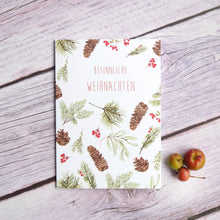 Laden Sie das Bild in den Galerie-Viewer, Klappkarte / Kunstdruck inkl. Umschlag mit Zweigen und Zapfen "Besinnliche Weihnachten" auf feinstem Cotton-Papier, Helle Tage Weihnachten Tannenbaum