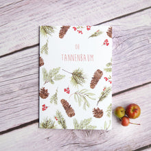Laden Sie das Bild in den Galerie-Viewer, Klappkarte / Kunstdruck inkl. Umschlag mit Zweigen und Zapfen "Oh Tannenbaum" auf feinstem Cotton-Papier, Helle Tage Weihnachten Tannenbaum