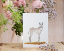 Laden Sie das Bild in den Galerie-Viewer, Kunstdruck / gedruckte Karte mit niedlichem Esel auf feinstem Cotton-Papier
