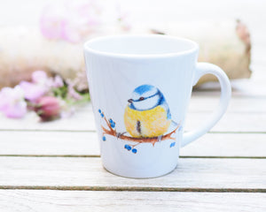 Feine, konische Tasse "Niedliche Blaumeise"