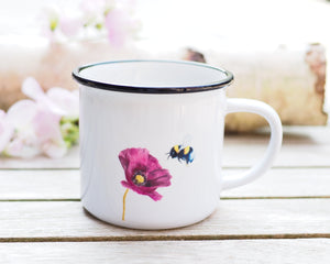 Keramiktasse mit Rand in Vintageoptik "Mohnblume mit Hummel"