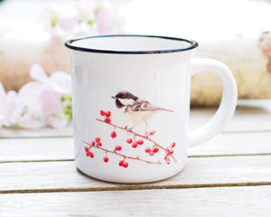 Keramiktasse mit Rand in Vintageoptik "Tannenmeise mit Beeren"