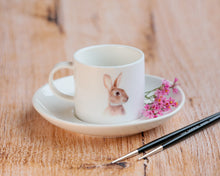 Laden Sie das Bild in den Galerie-Viewer, Espressotasse Tasse mug aus feiner Keramik &quot;Feines Kaninchen&quot;
