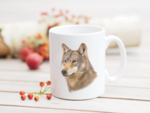 Laden Sie das Bild in den Galerie-Viewer, Feine Keramiktasse "Wolf "
