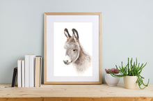 Laden Sie das Bild in den Galerie-Viewer, Kunstdruck &quot;Kleiner Esel&quot; in 20x30 cm auf feinstem Papier

