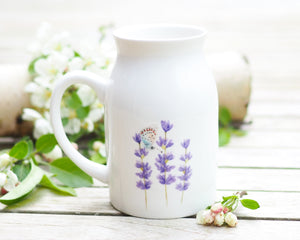 Milchkännchen/Vase "Lavendel mit Schmetterling"