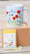 Laden Sie das Bild in den Galerie-Viewer, Geschenkset: Tasse aus Keramik &quot;Mohnblumen mit Schrift Mama&quot; + Bio-Blumensamen + Geschenkkarton
