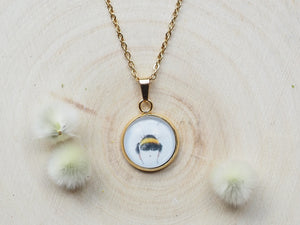Kette mit Anhänger "Süßer Hummelpo", Edelstahlfassung, gold- oder silberfarben