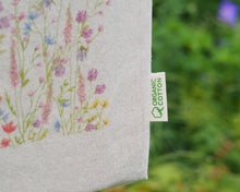 Laden Sie das Bild in den Galerie-Viewer, Beutel Tasche Einkaufstasche aus Bio-Baumwolle &quot;Bunte Blumenwiese&quot;, langer Henkel
