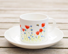 Laden Sie das Bild in den Galerie-Viewer, Espressotasse Tasse mug aus feiner Keramik &quot;Mohnblumenwiese&quot;
