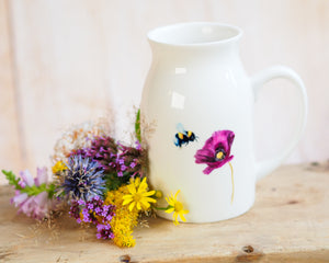 Milchkännchen/Vase "Purpurmohn und Hummel"