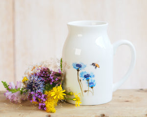 Milchkännchen/Vase "Kornblume und Biene "